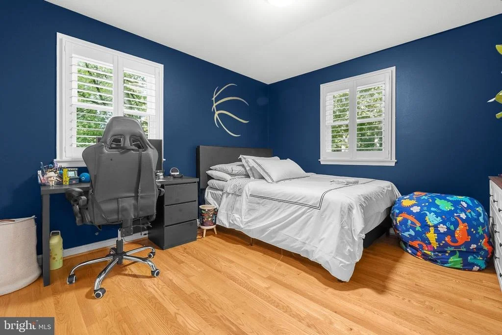 Photo of 6640 PARK HALL DRIVE