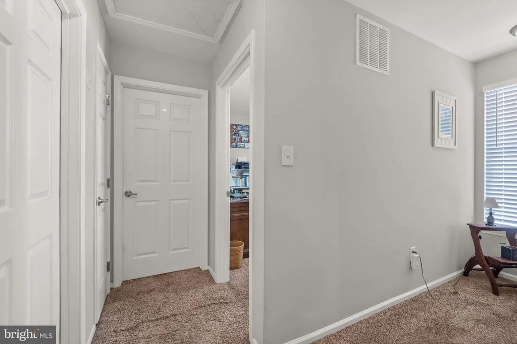 Photo of 64 OAKTON DRIVE