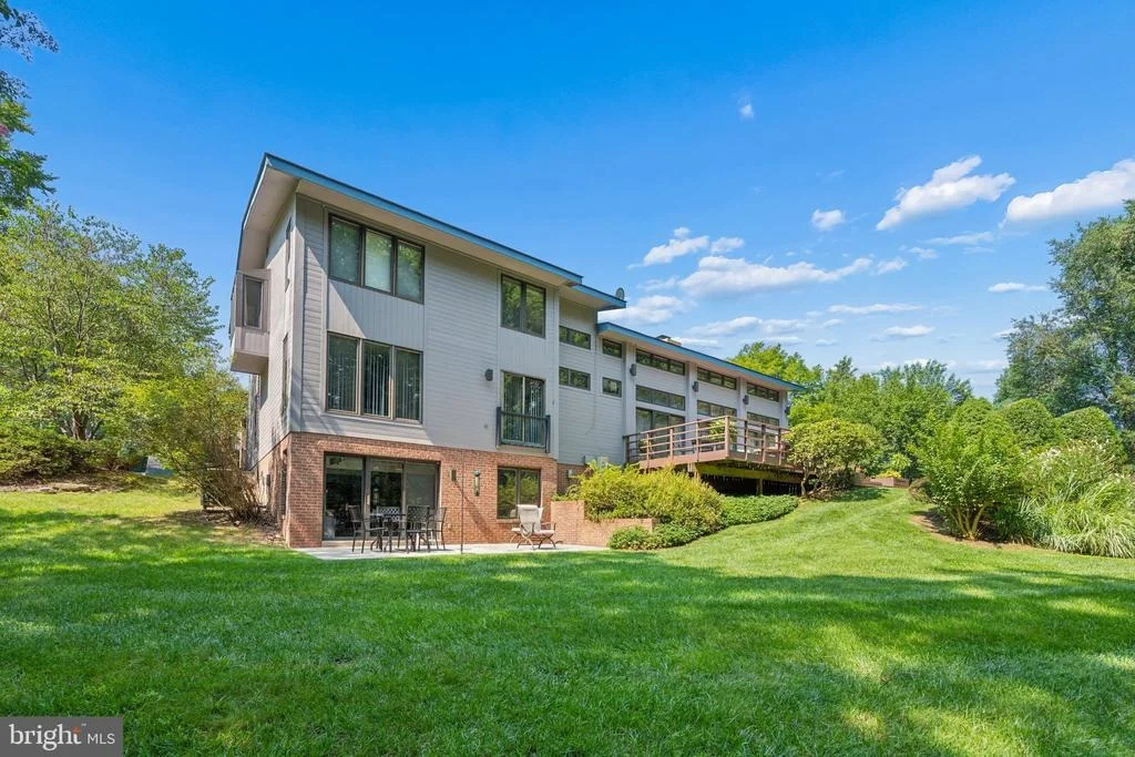 Photo of 17026 BARN RIDGE DRIVE