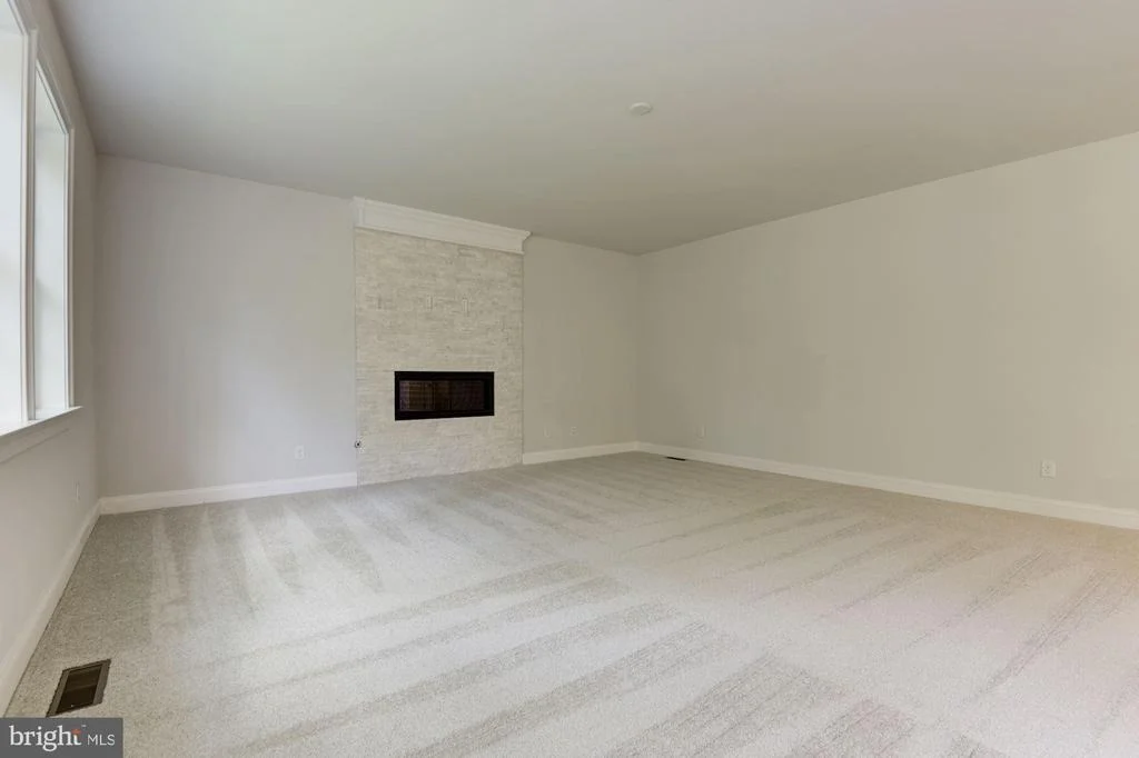 Photo of 7906 KENT ROAD
