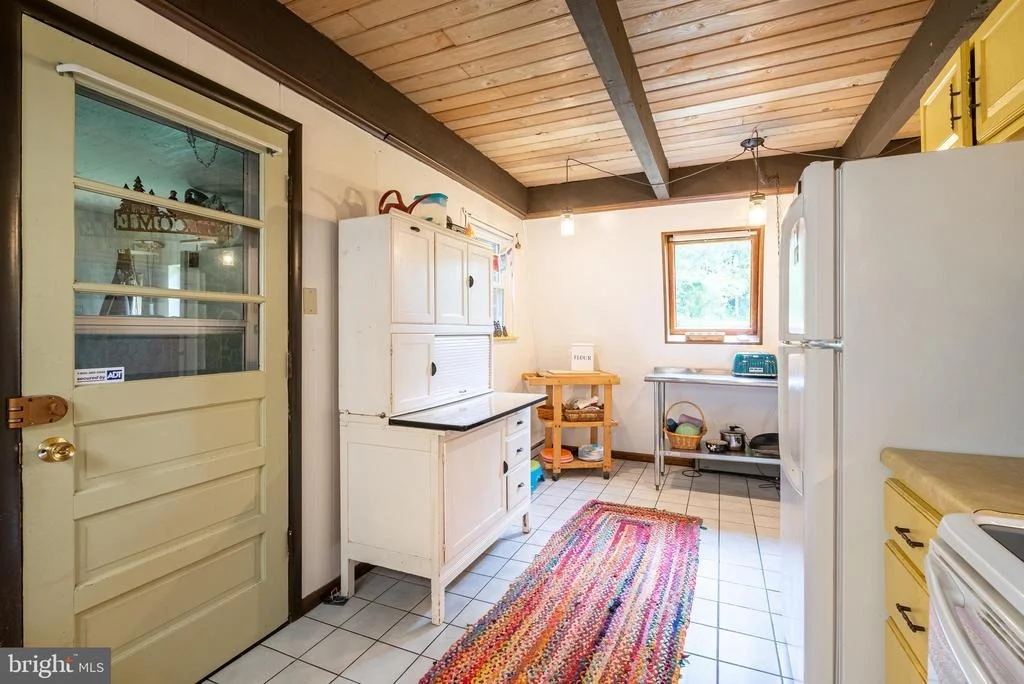 Photo of 4838 BEAR CREEK ROAD