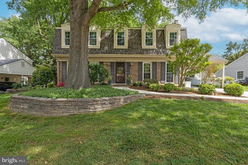 Photo of 7313 LANGSFORD COURT