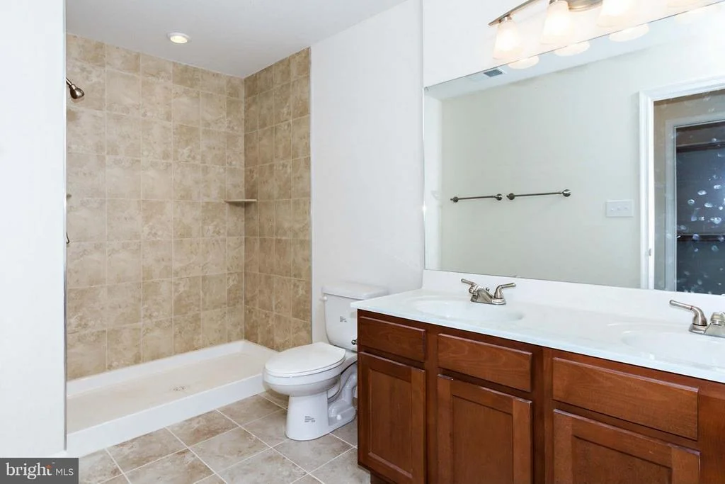 Photo of 3905 QUEEN MARY DRIVE