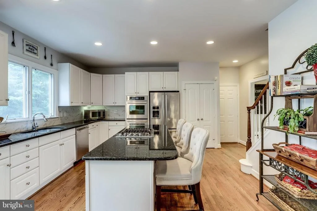 Photo of 12014 CREEKBEND DRIVE