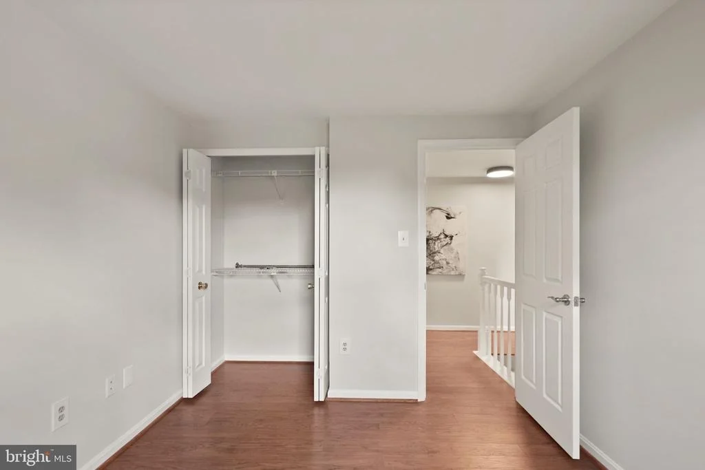Photo of 2592 JOHN MILTON DRIVE