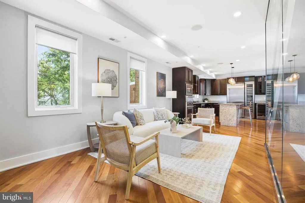 Photo of 915 3RD STREET NE