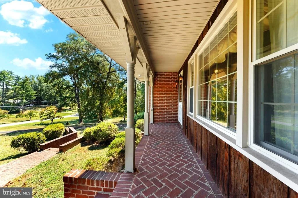 Photo of 194 RED HILL ROAD