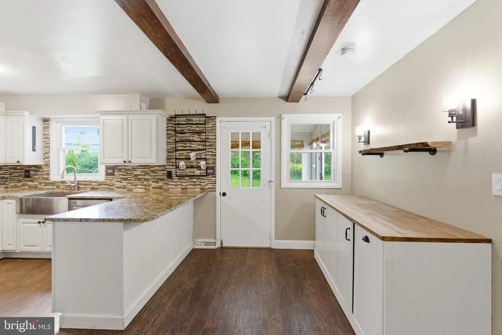 Photo of 203 KANE COURT