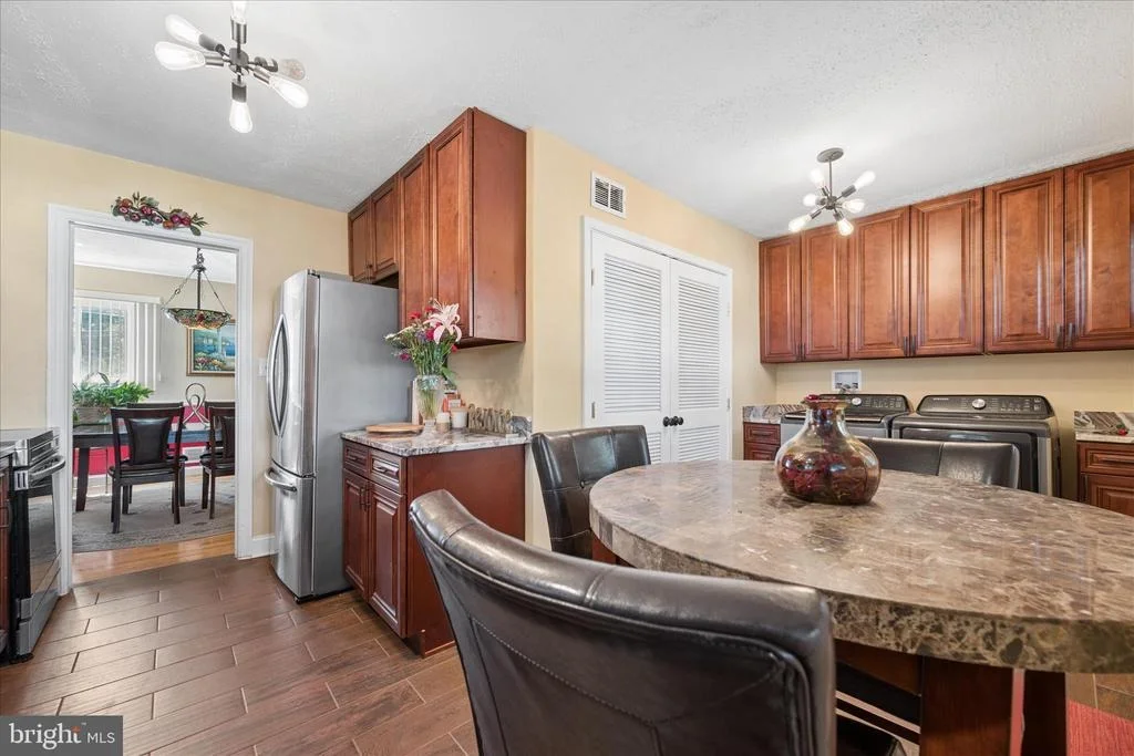Photo of 6803 ADELPHI ROAD