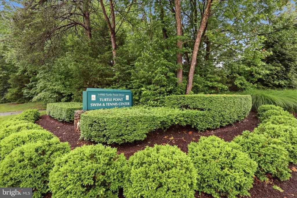 Photo of 8277 ROXBOROUGH LOOP