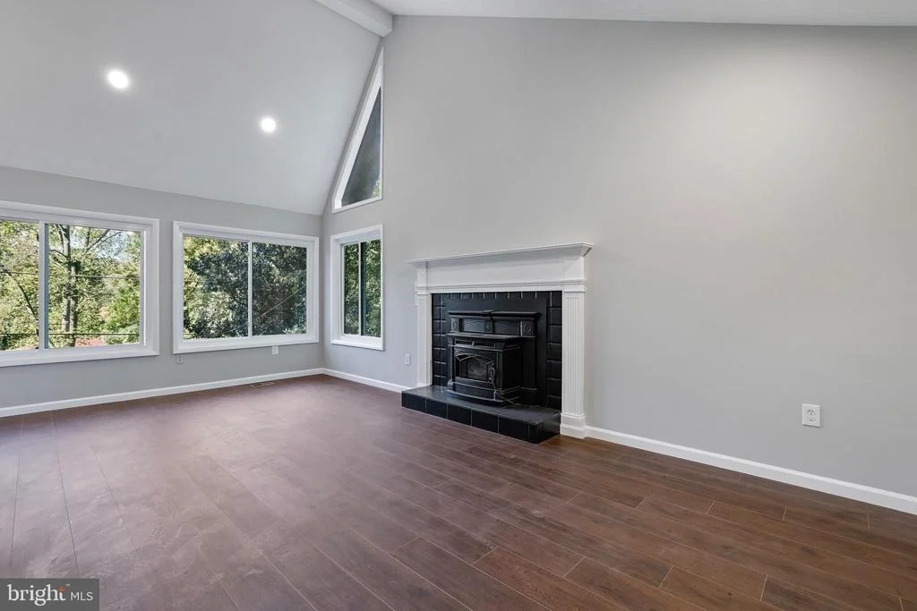 Photo of 37 LAKESIDE DRIVE