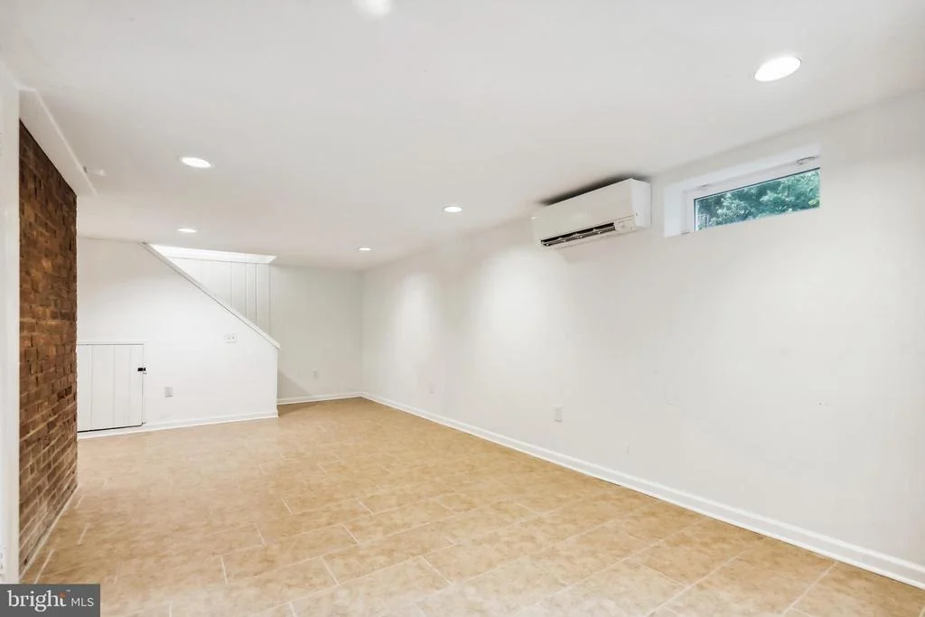 Photo of 1801 ASHTON ROAD
