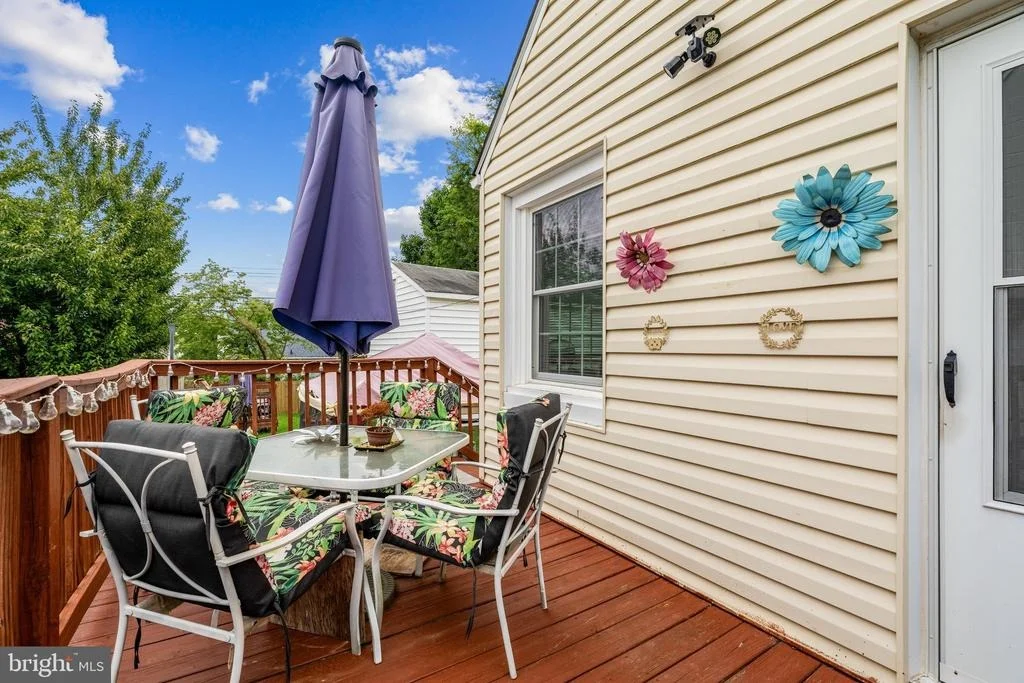 Photo of 1044 BEECHWOOD DRIVE