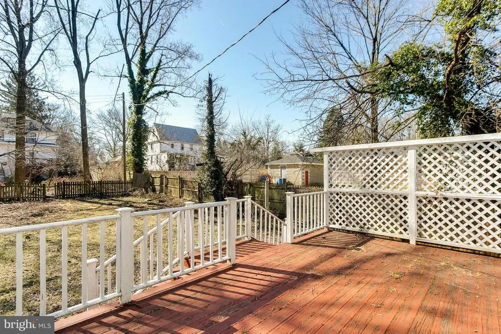 Photo of 2607 WHITNEY AVENUE