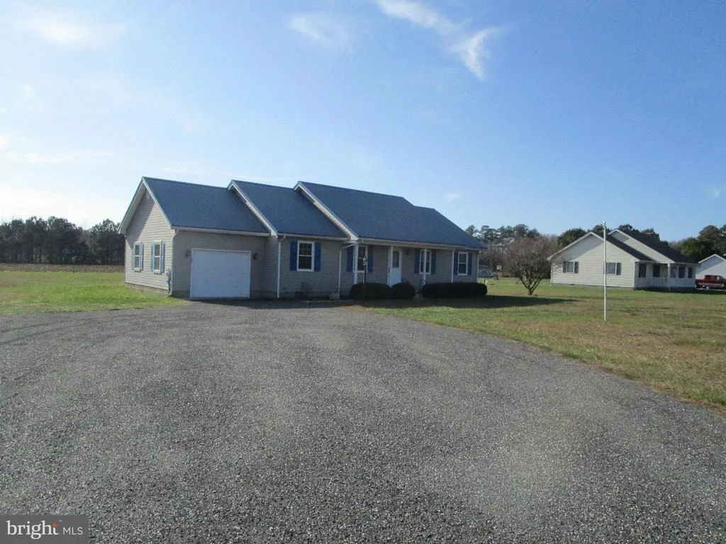 Photo of 1672 VERNON ROAD