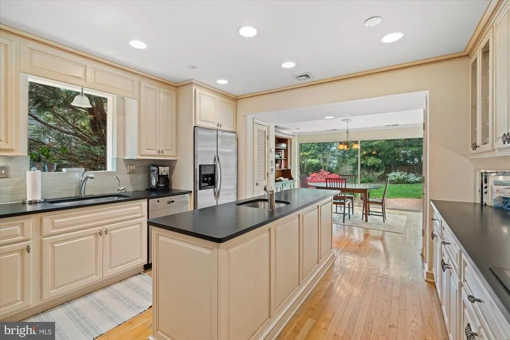 Photo of 2238 47TH STREET NW