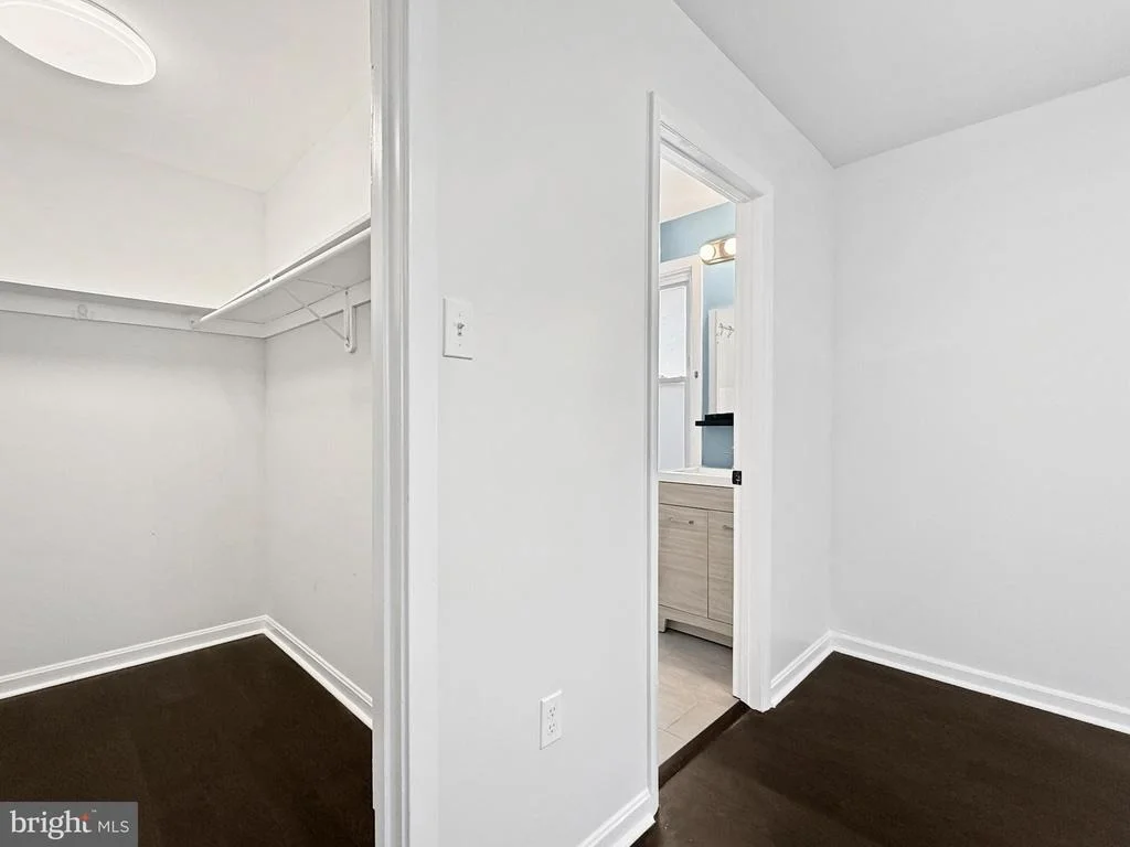 Photo of 1204 PARRISH DRIVE