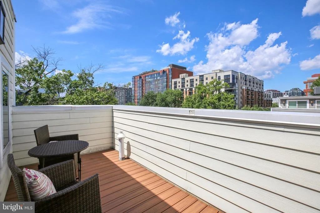 Photo of 915 3RD STREET NE