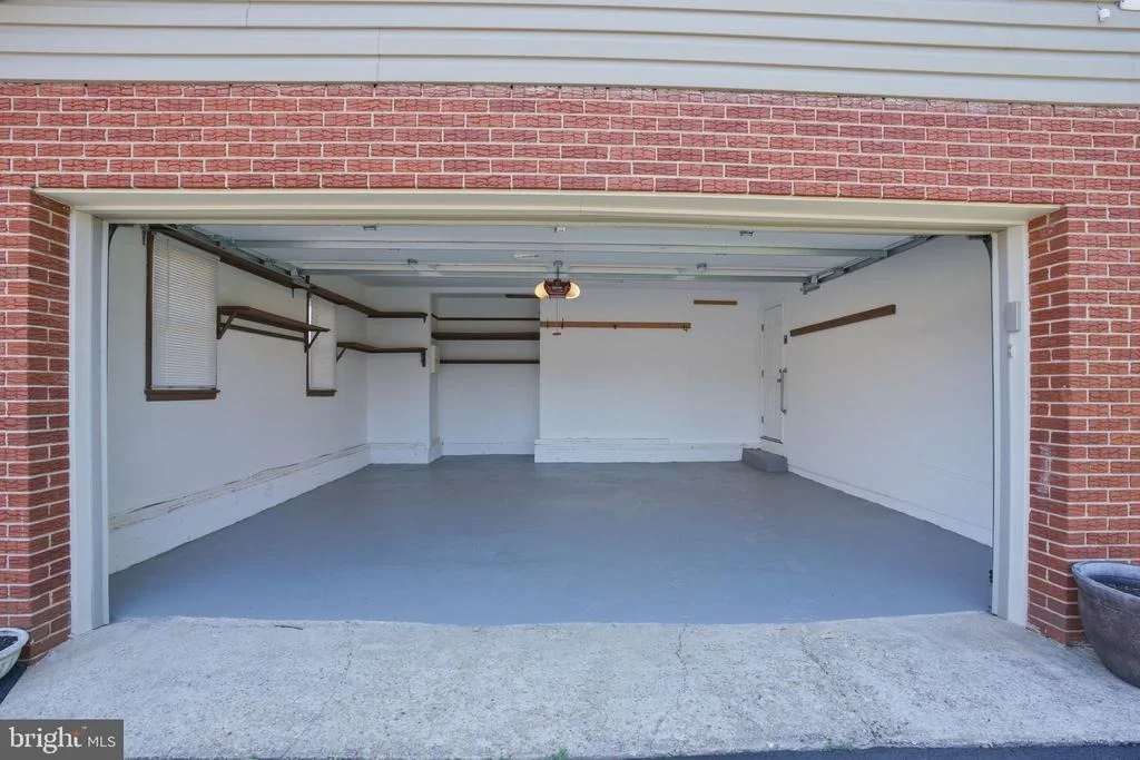 Photo of 1800 GAYFIELDS DRIVE