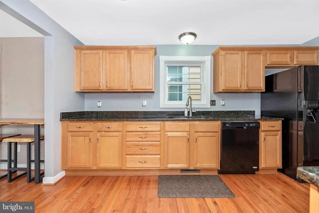 Photo of 1 E E STREET