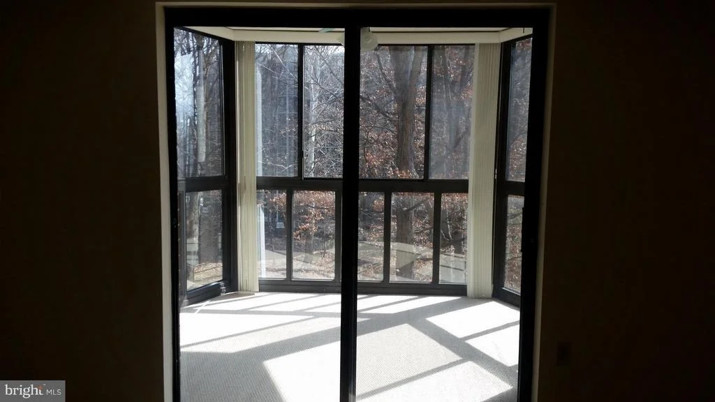 Photo of Unit 4416 at 15100 INTERLACHEN DRIVE