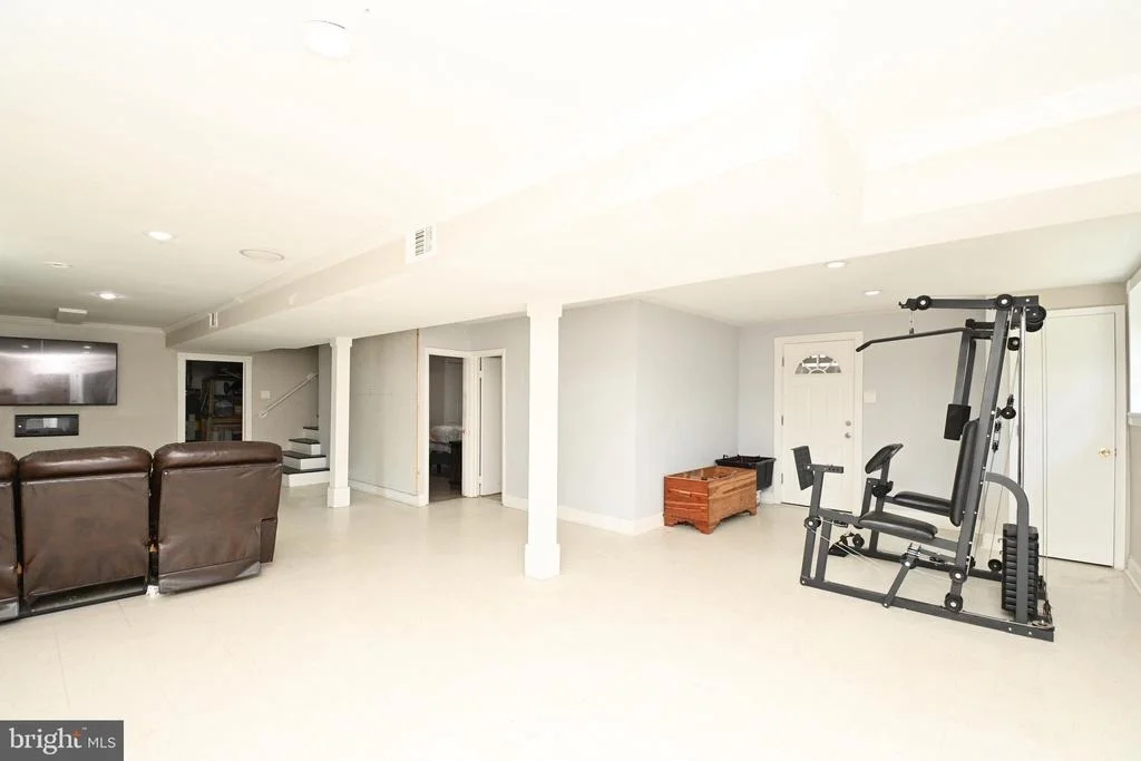 Photo of 1801 ROLLINS DRIVE