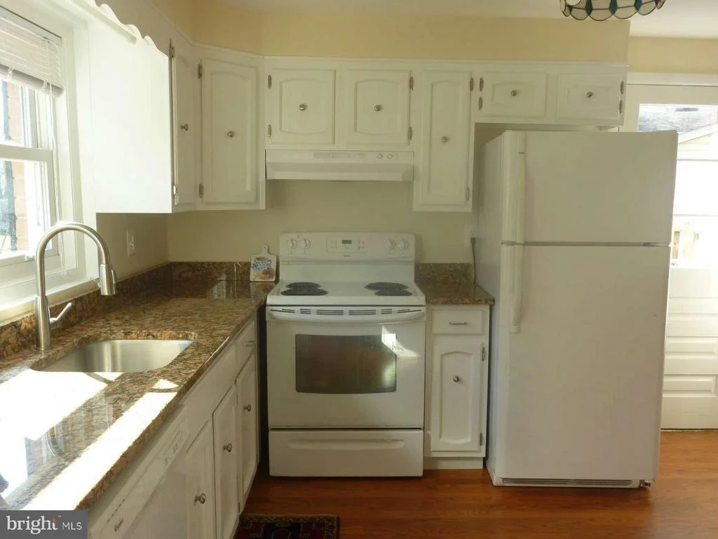 Photo of 11404 LUND PLACE