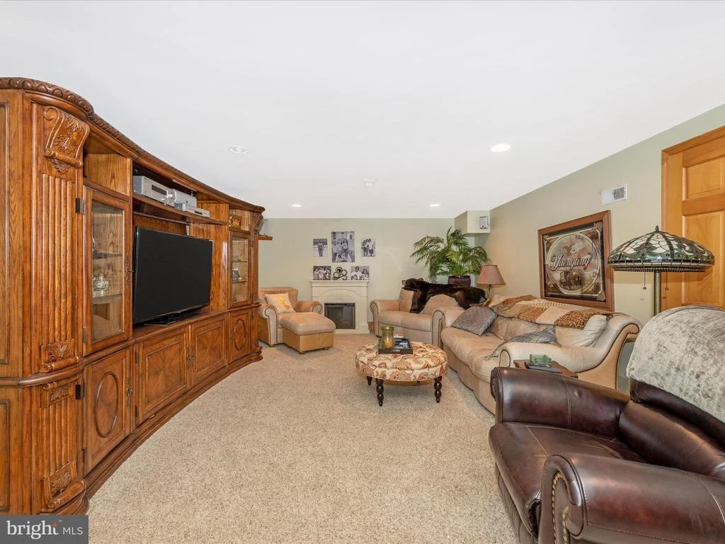 Photo of 7907 BLACK ROAD