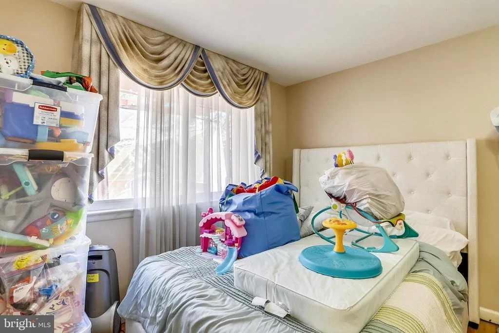 Photo of 816 HILLSBORO DRIVE