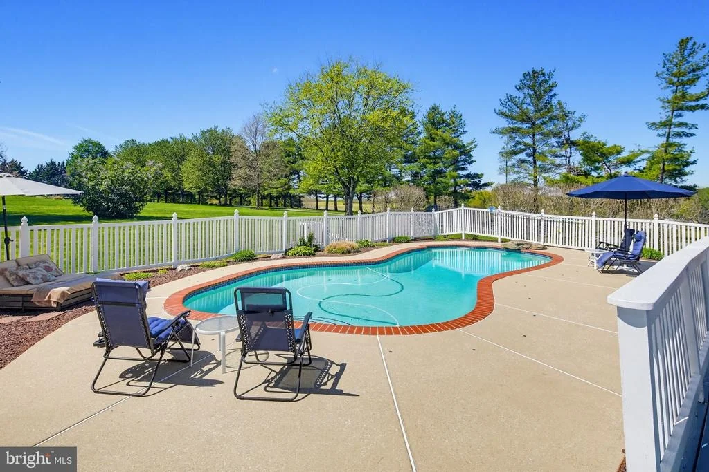 Photo of 495 HATTIE DRIVE
