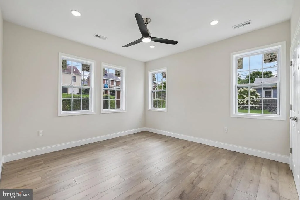 Photo of 3215 ROSALIE ROAD