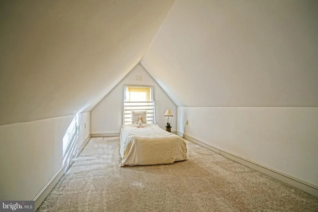 Photo of 111 KINGS HIGHWAY