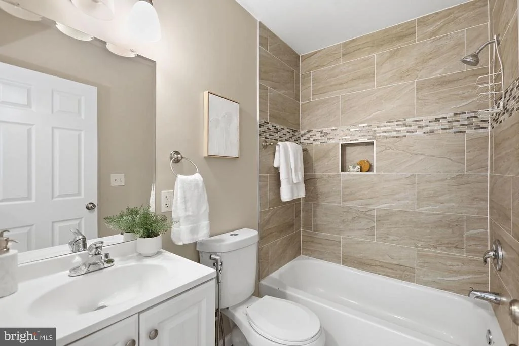 Photo of 2210 BRYAN PLACE SE