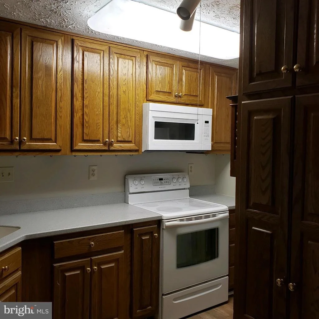 Photo of 8299 WOLD DEN COURT