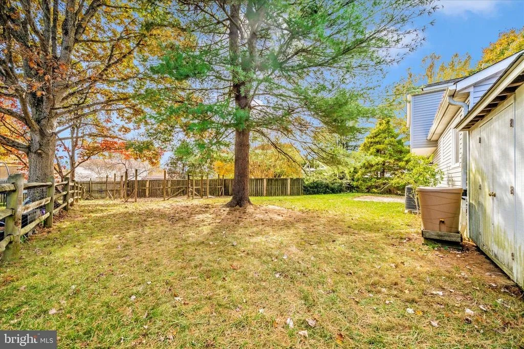 Photo of 15428 PEACH LEAF DRIVE