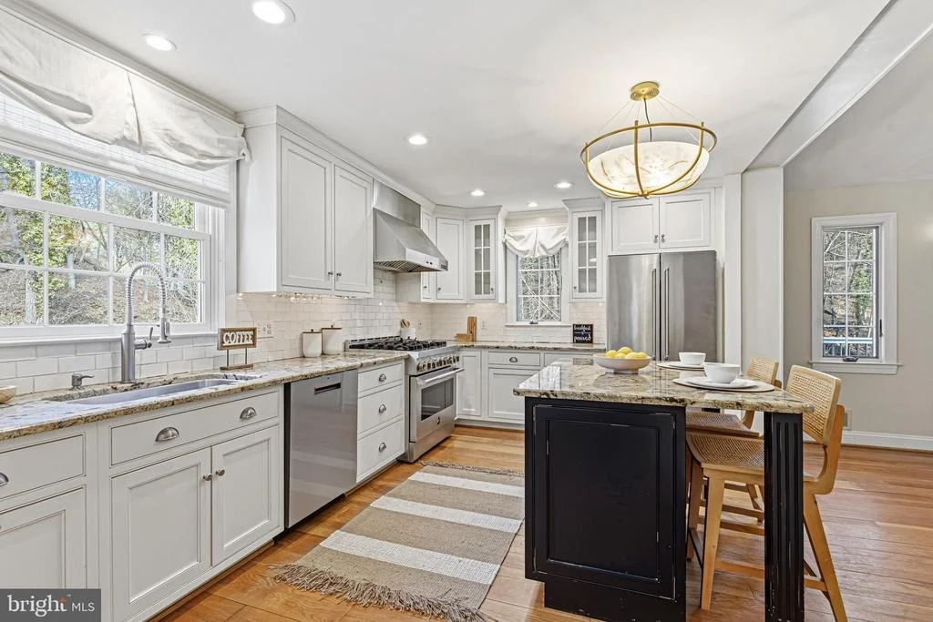Photo of 901 NAVY ROAD