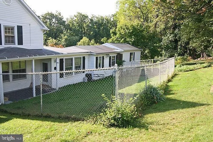 Photo of 5439 SHOOKSTOWN ROAD