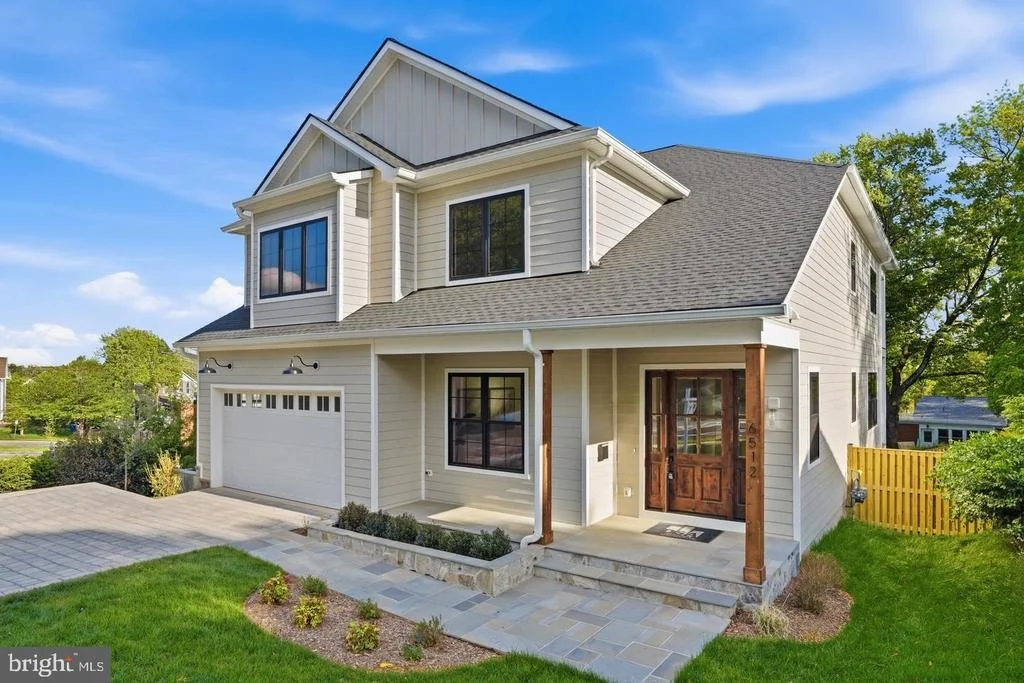 Photo of 6512 WILLIAMSBURG BOULEVARD