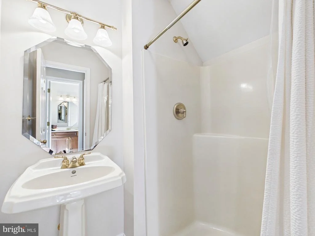 Photo of 24764 PEALIQUOR ROAD