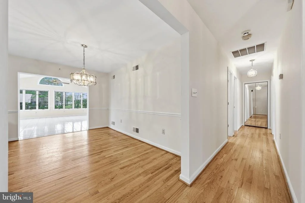 Photo of 5194 DEBRA ROAD