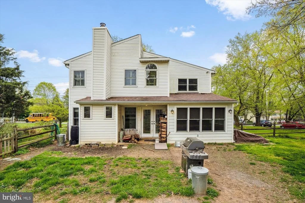 Photo of 2130 SPENCERVILLE ROAD
