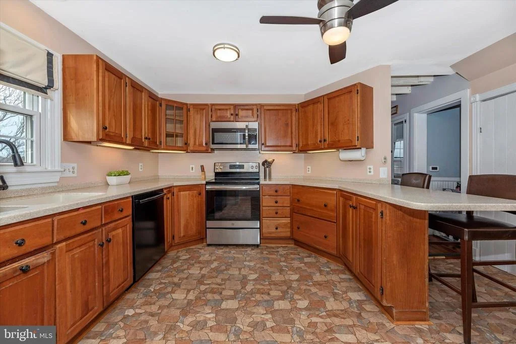 Photo of 9002 WALNUT STREET