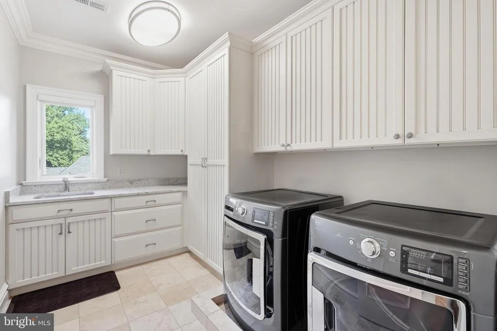 Photo of 1239 DALEVIEW DRIVE
