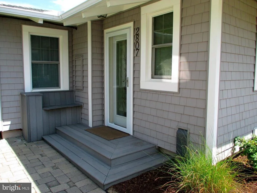Photo of 2807 BEACH DRIVE