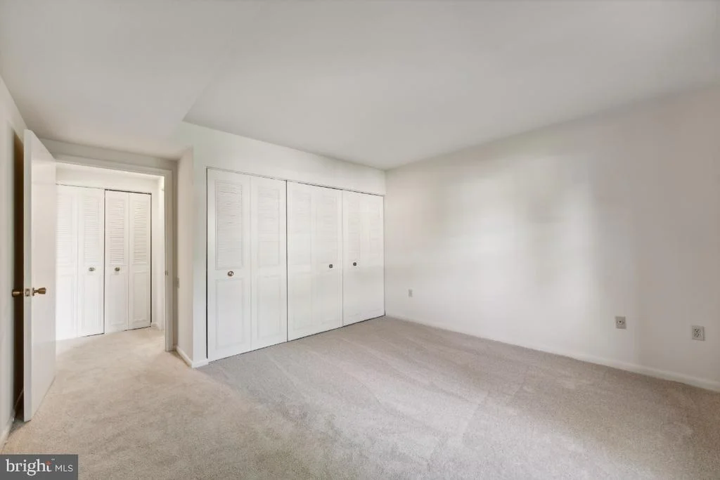 Photo of Unit 102F at 3642 GLENEAGLES DRIVE