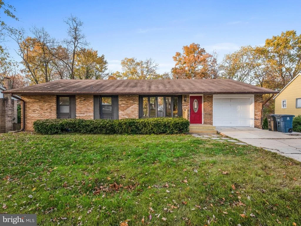 Photo of 8518 BRIARCROFT LANE
