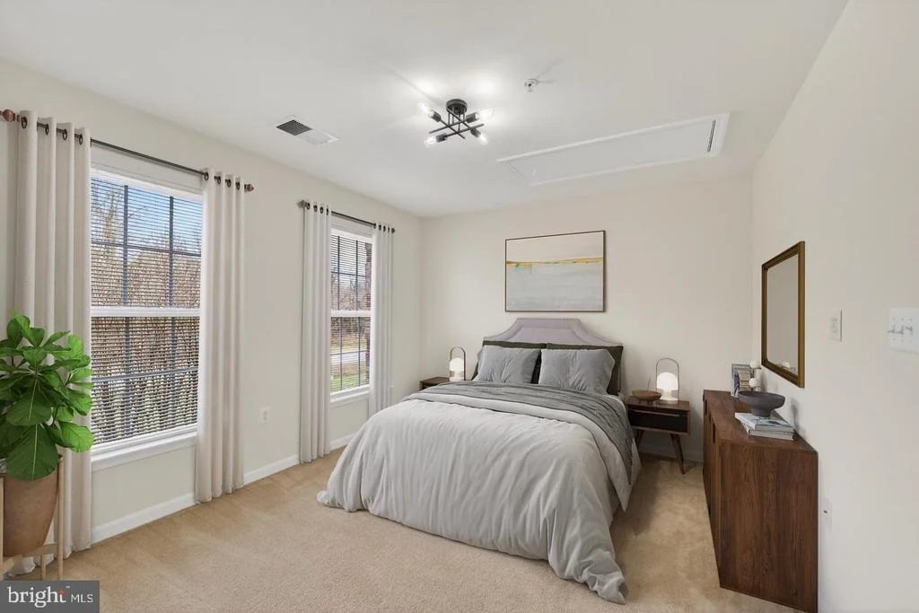 Photo of 16101 VENICE ROAD