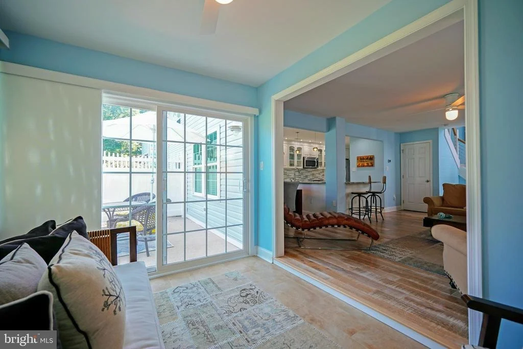 Photo of 8 CAROLINE LANE