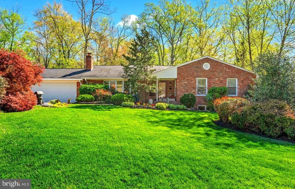 Photo of 9025 CHARLES AUGUSTINE DRIVE