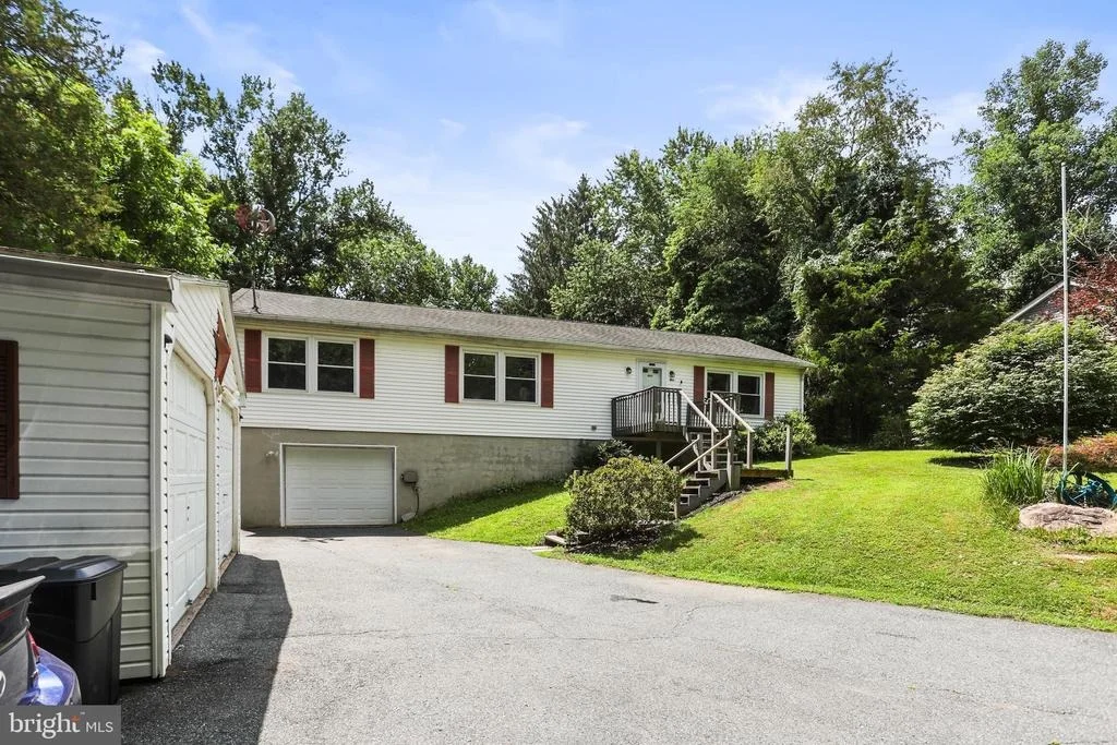 Photo of 964 AUBEL ROAD